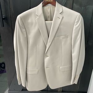 Calvin Klein Men’s two-piece suit